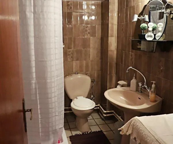 Maria Court 2, 32 Appartamento *